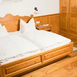Breitachhus 3*